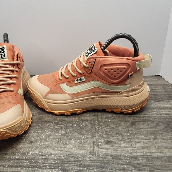 VANS MTE Crosspath Hiking Boots Orange Women's Size 7 New - Picture 2 of 8
